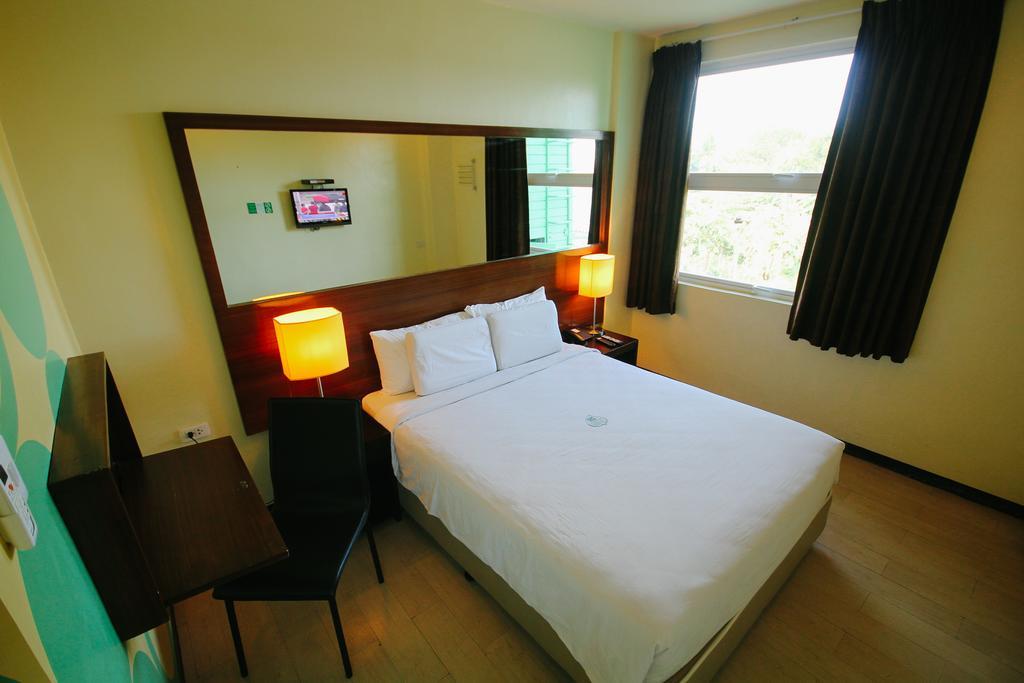 Go Hotels Bacolod Exteriér fotografie