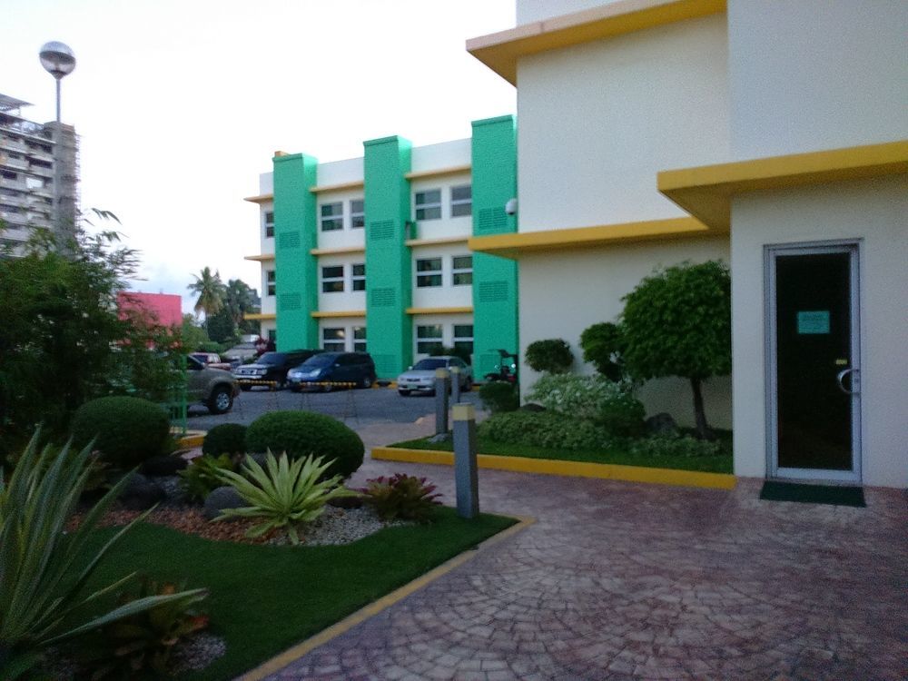 Go Hotels Bacolod Exteriér fotografie