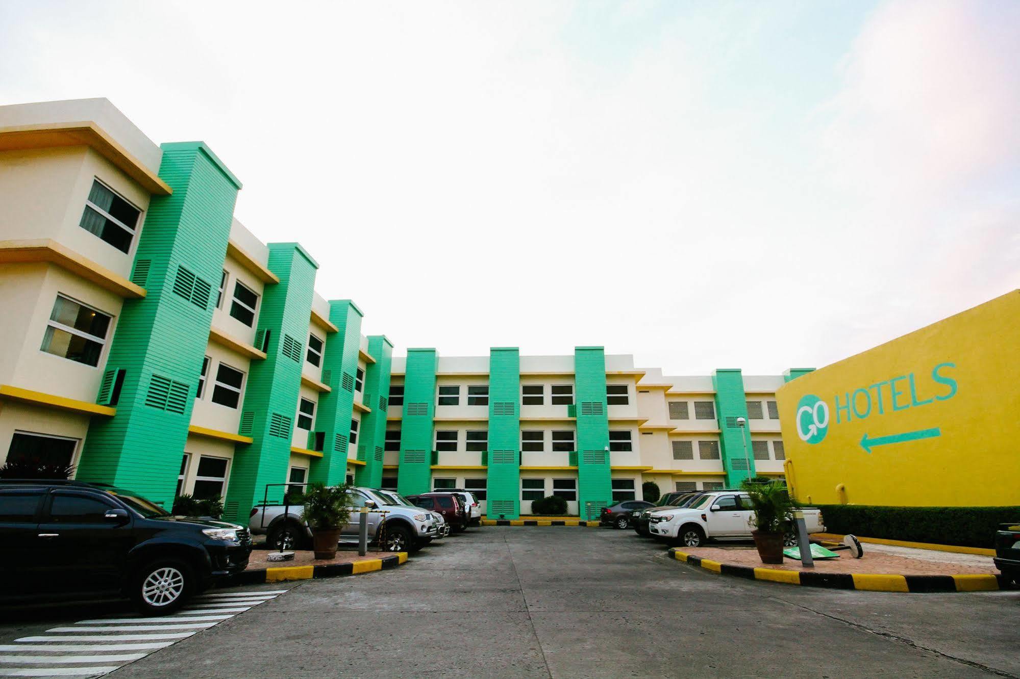 Go Hotels Bacolod Exteriér fotografie